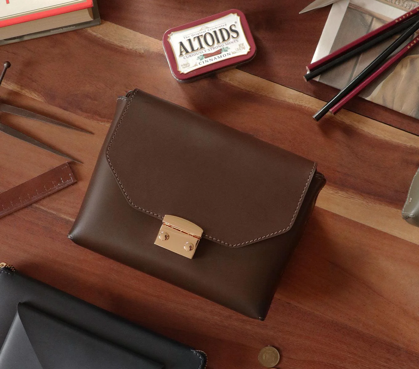 ARCHER SLING BAG - Image 4