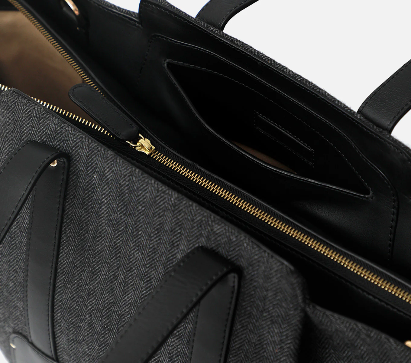 BASTION TOTE BAG - Image 8