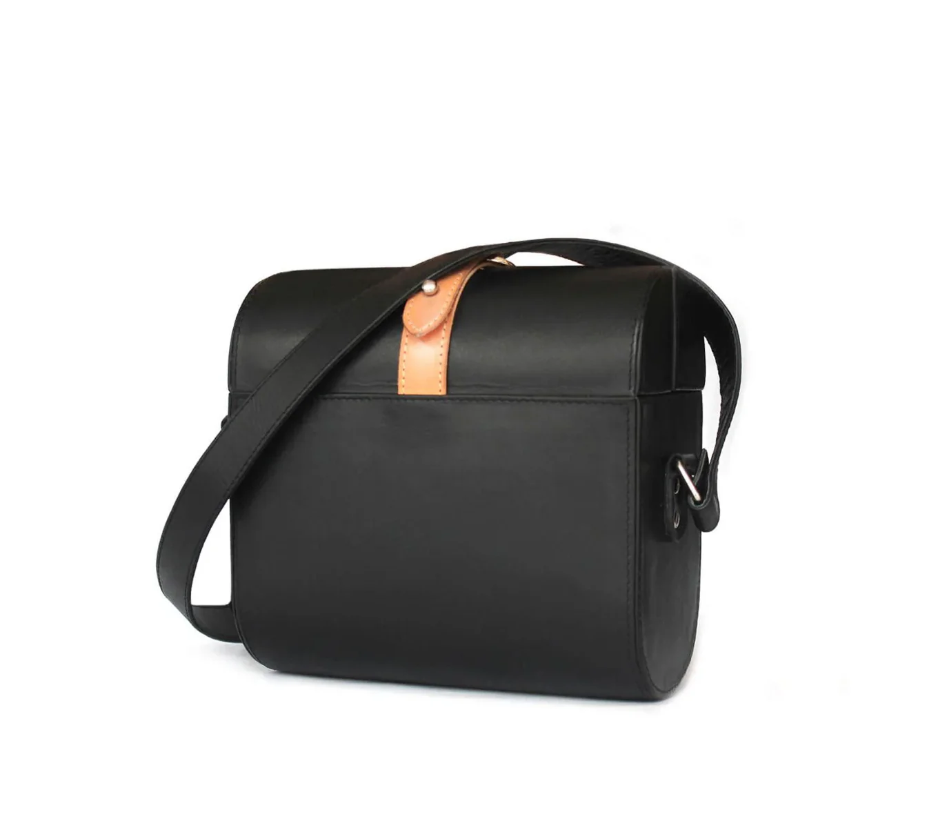 CAPSULE SLING BAG - Image 11