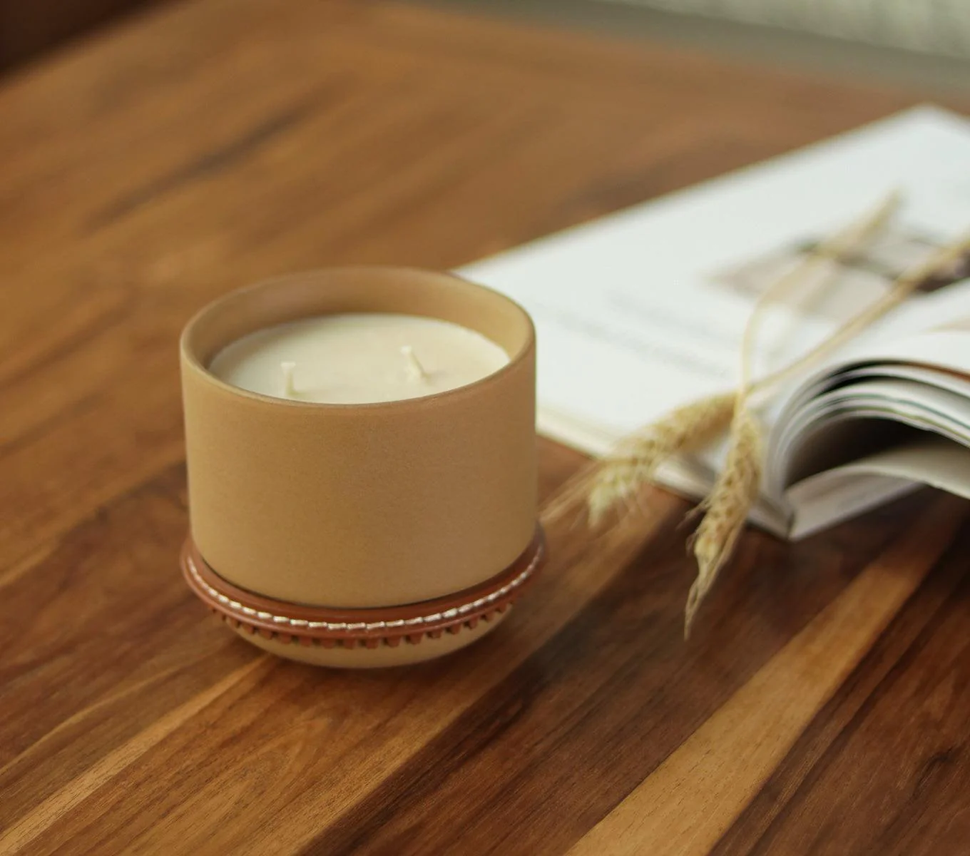 CERAMIC WELTED CANDLE - Image 4