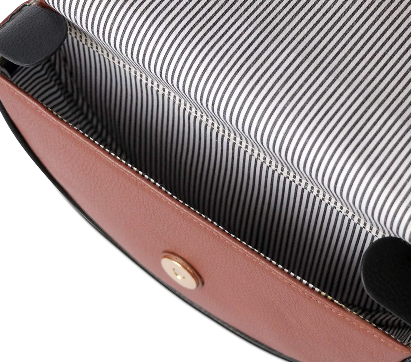 CRESCENT BELT BAG LEATHER - Image 24