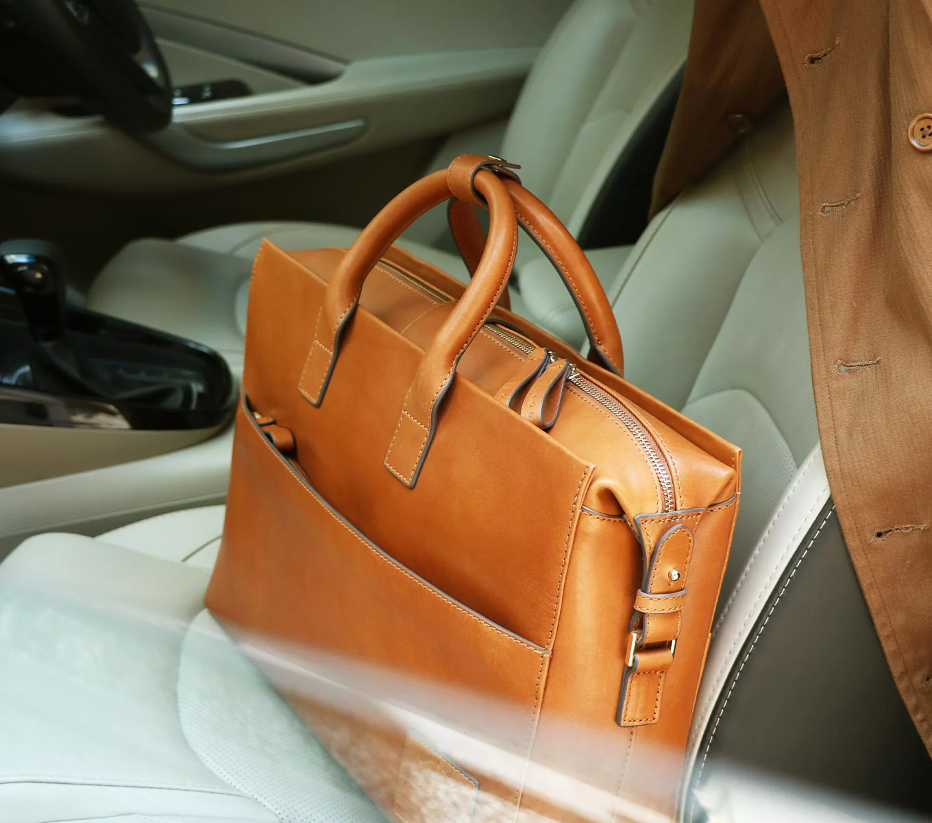 CRUSADER SMALL BAG - Image 21