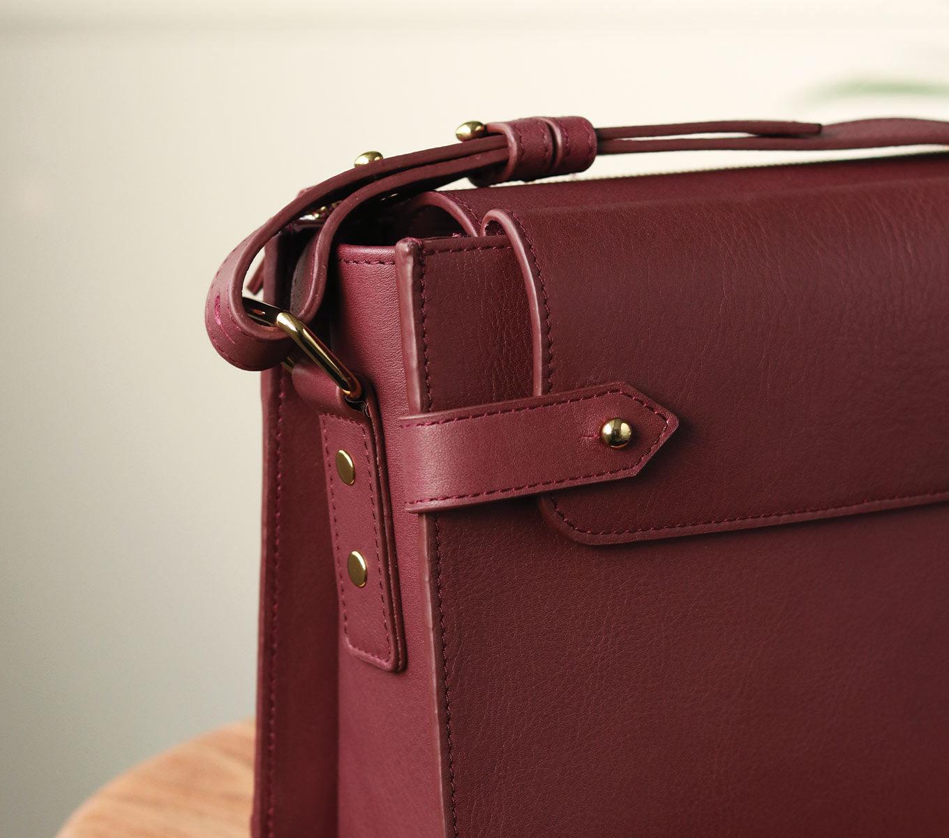 FOUNDER SLING BAG - Image 24