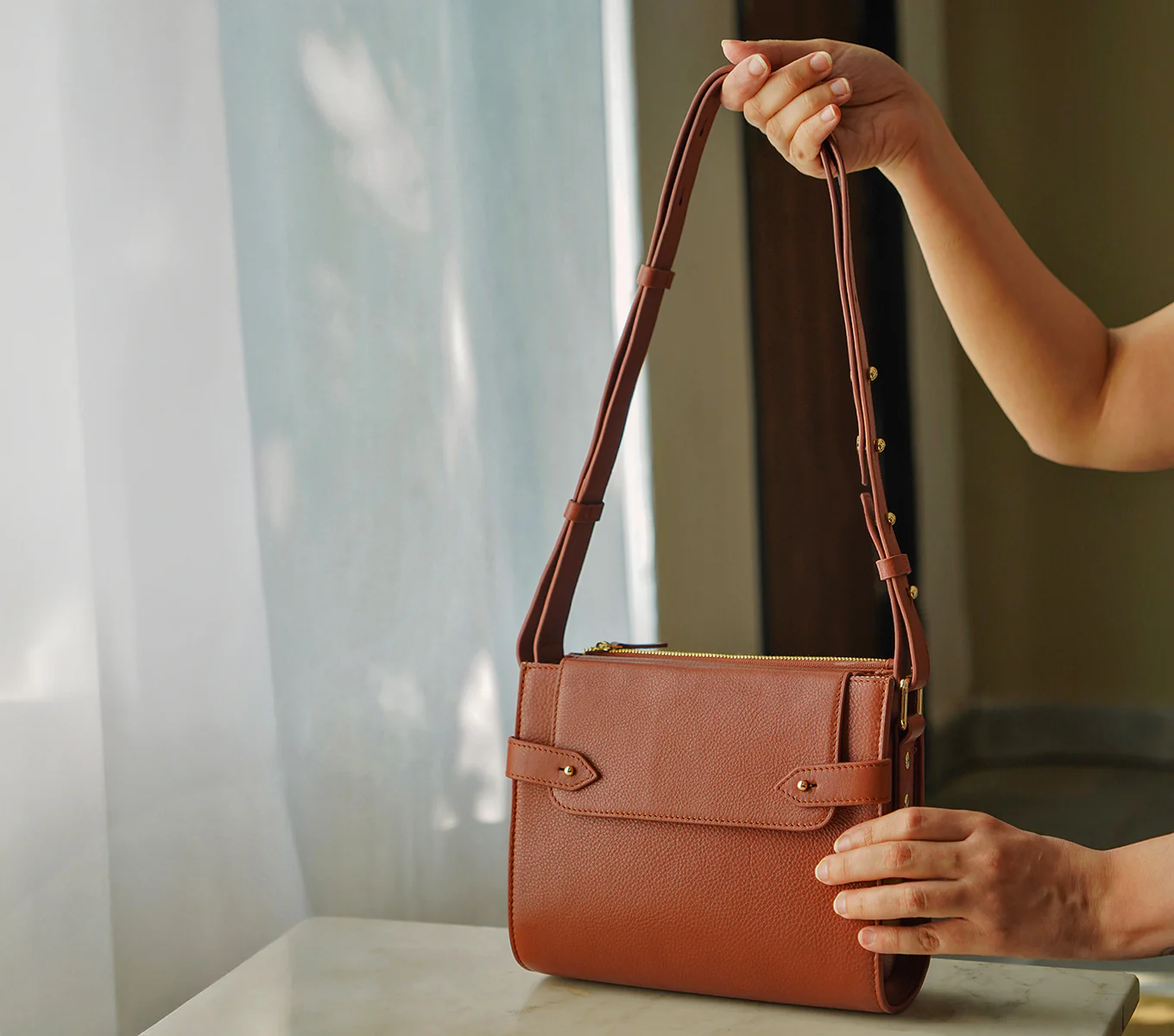 FOUNDER SLING BAG - Image 47