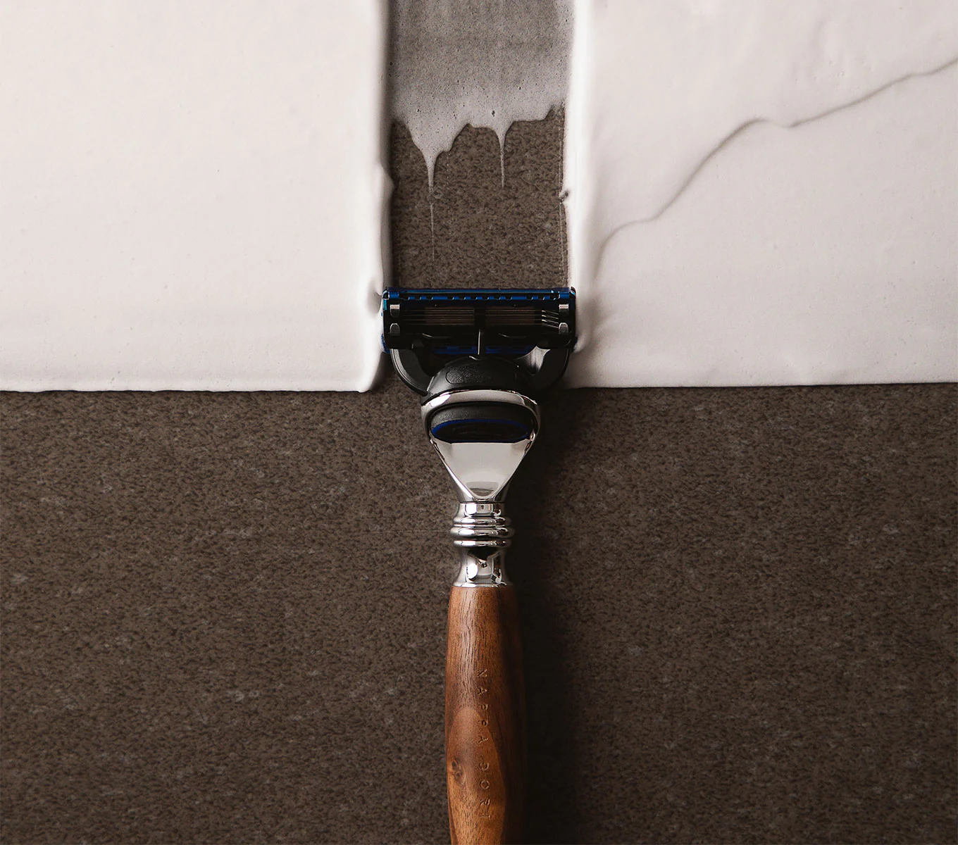 GROOMING ESSENTIALS - Image 16