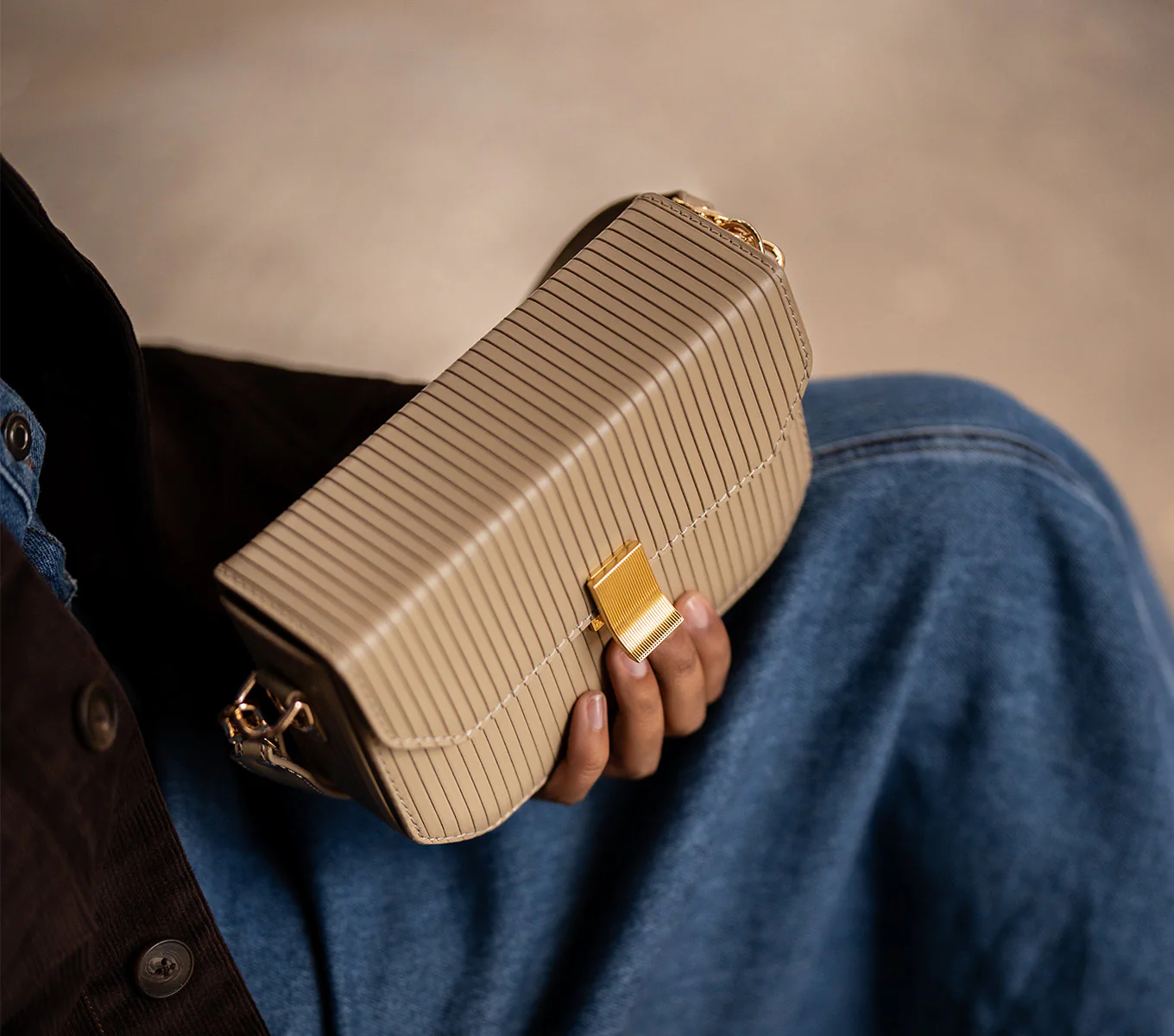 HARLOW SHOULDER BAG - Image 27