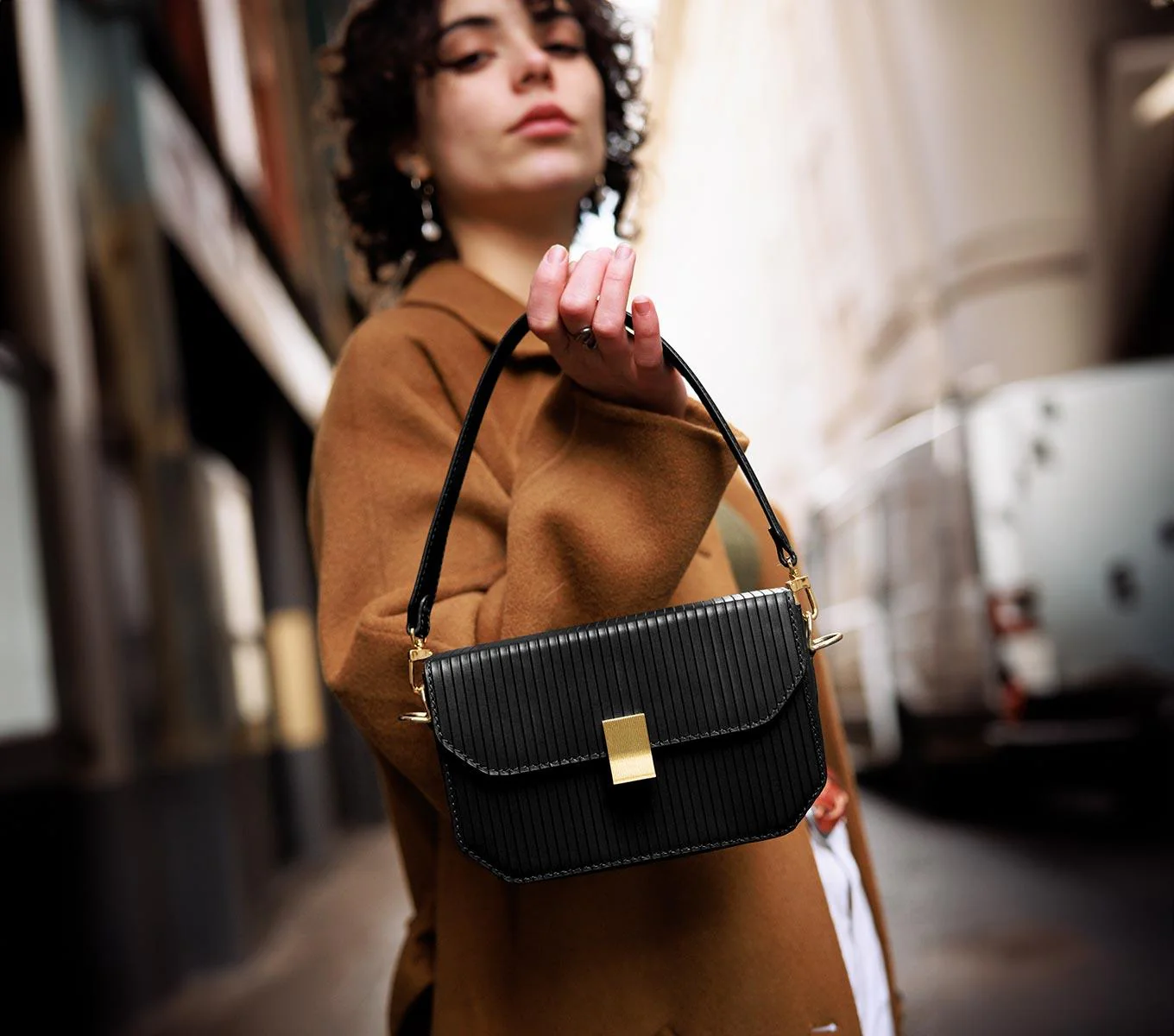 HARLOW SHOULDER BAG - Image 3