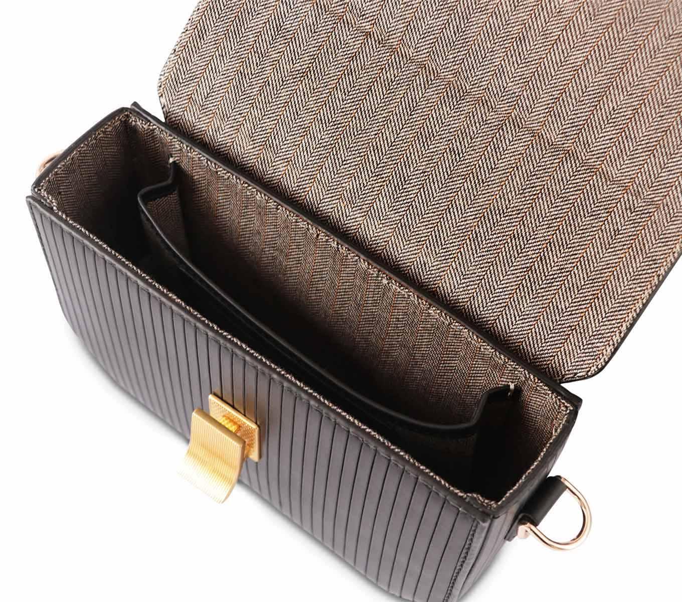HARLOW SHOULDER BAG - Image 7