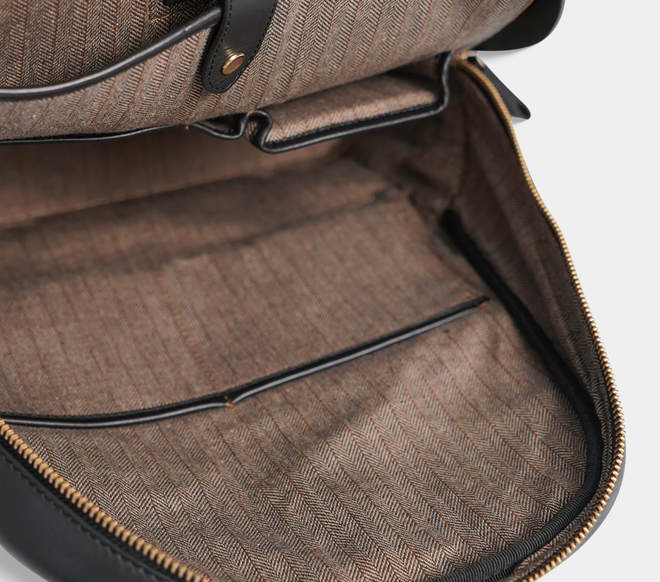 HOLDEN BACKPACK SMALL 14 INCH - Image 12