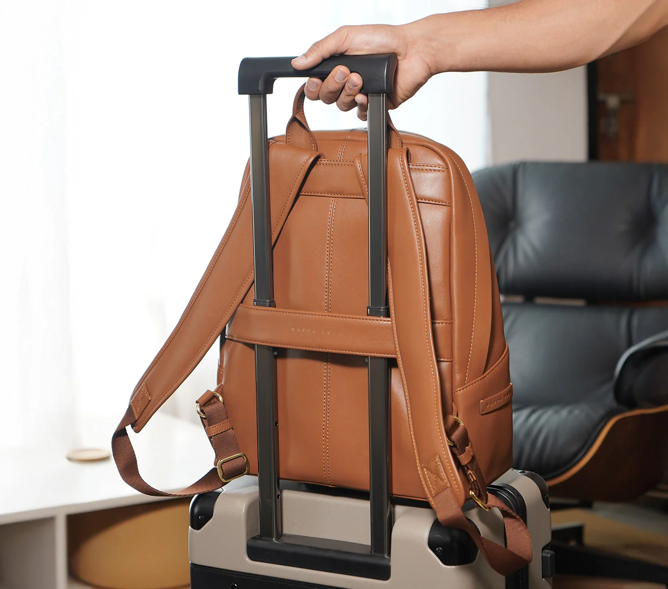 HOLDEN BACKPACK SMALL 14 INCH - Image 16
