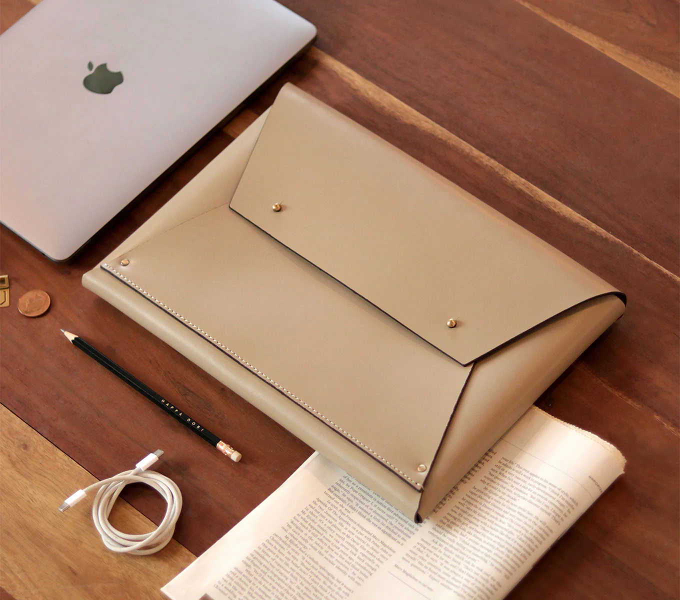 LEATHER WRAP SLEEVE - Image 36
