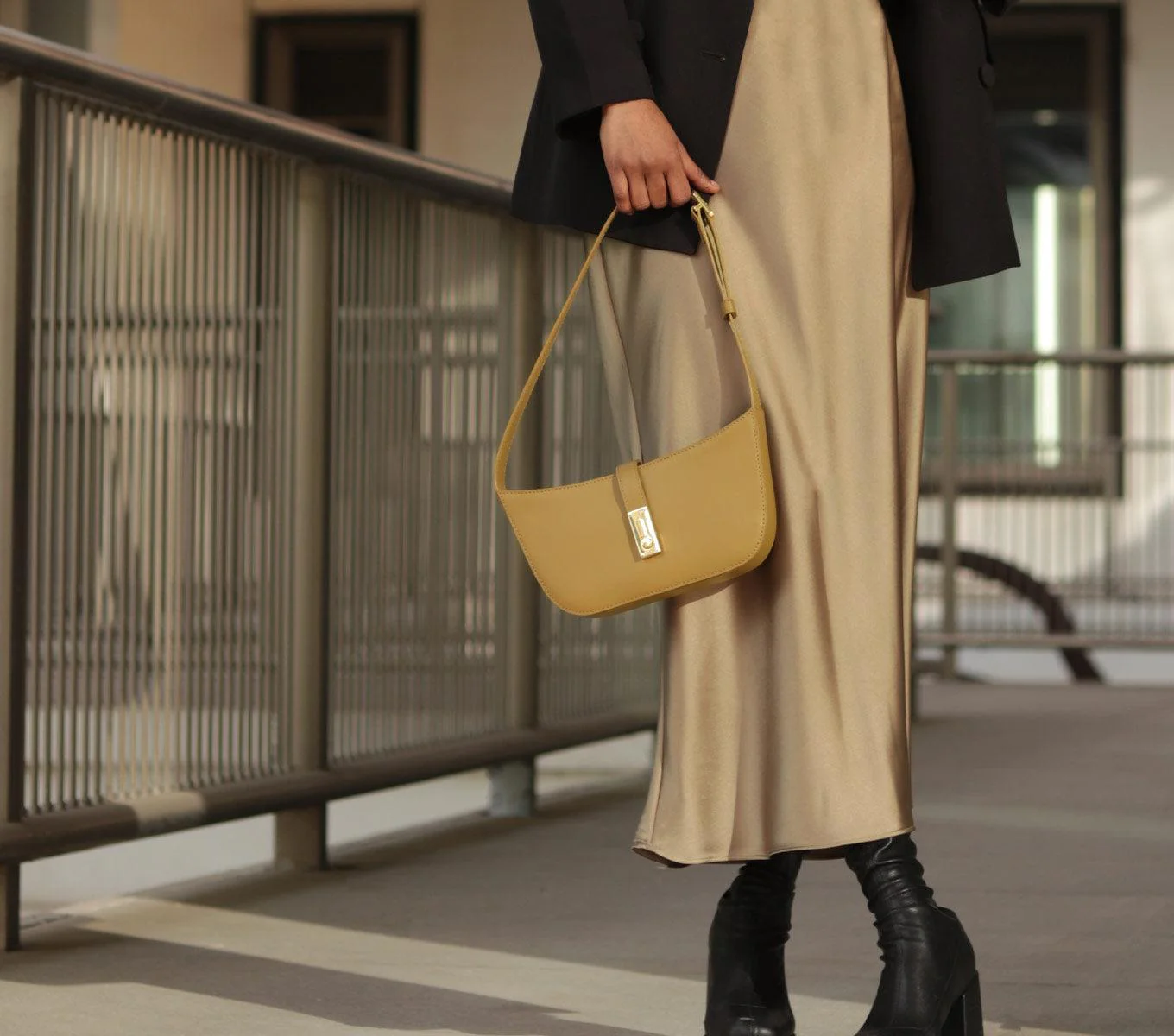 MABEL SHOULDER BAG - Image 5