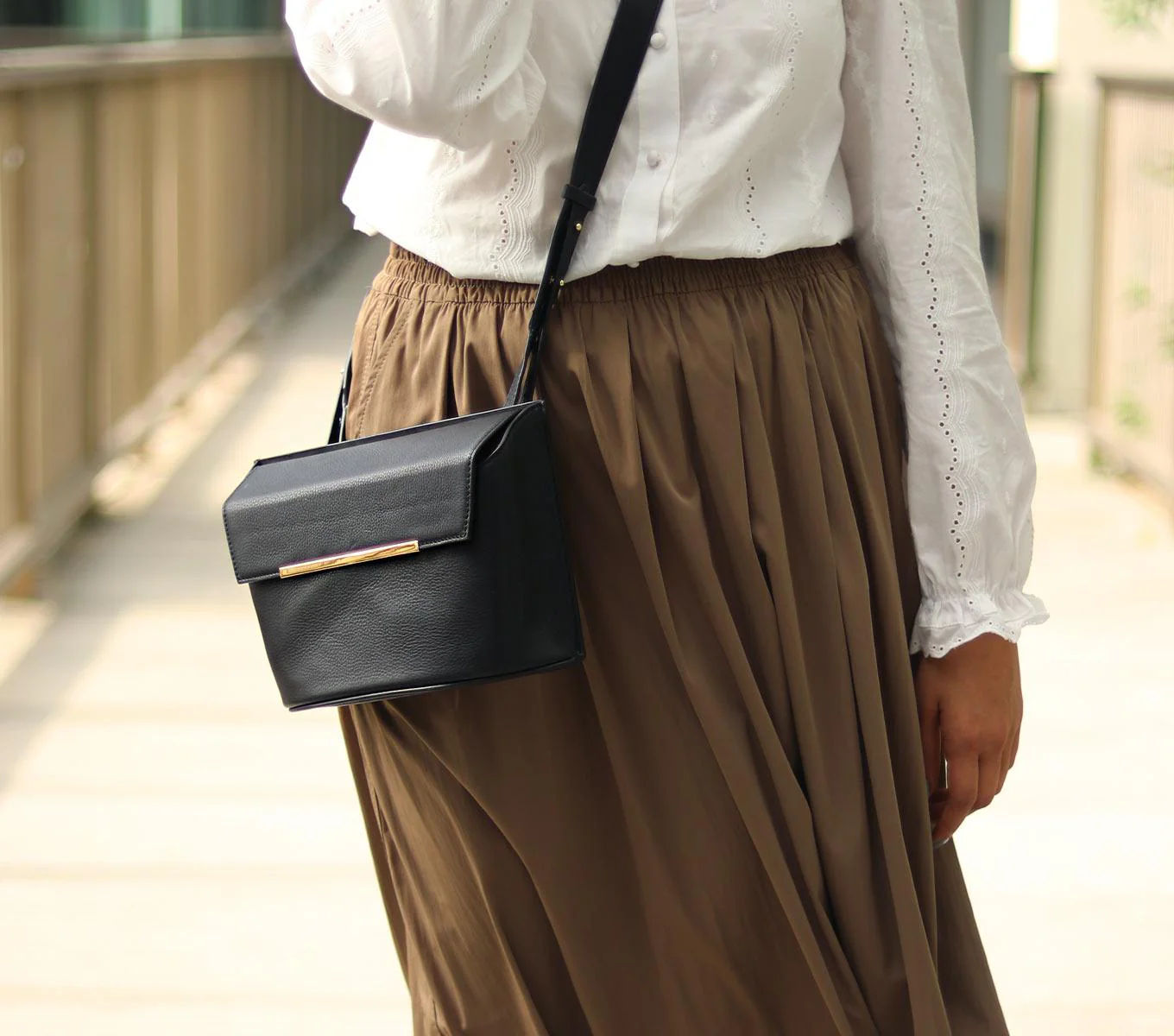 MEADOW SLING BAG - Image 26