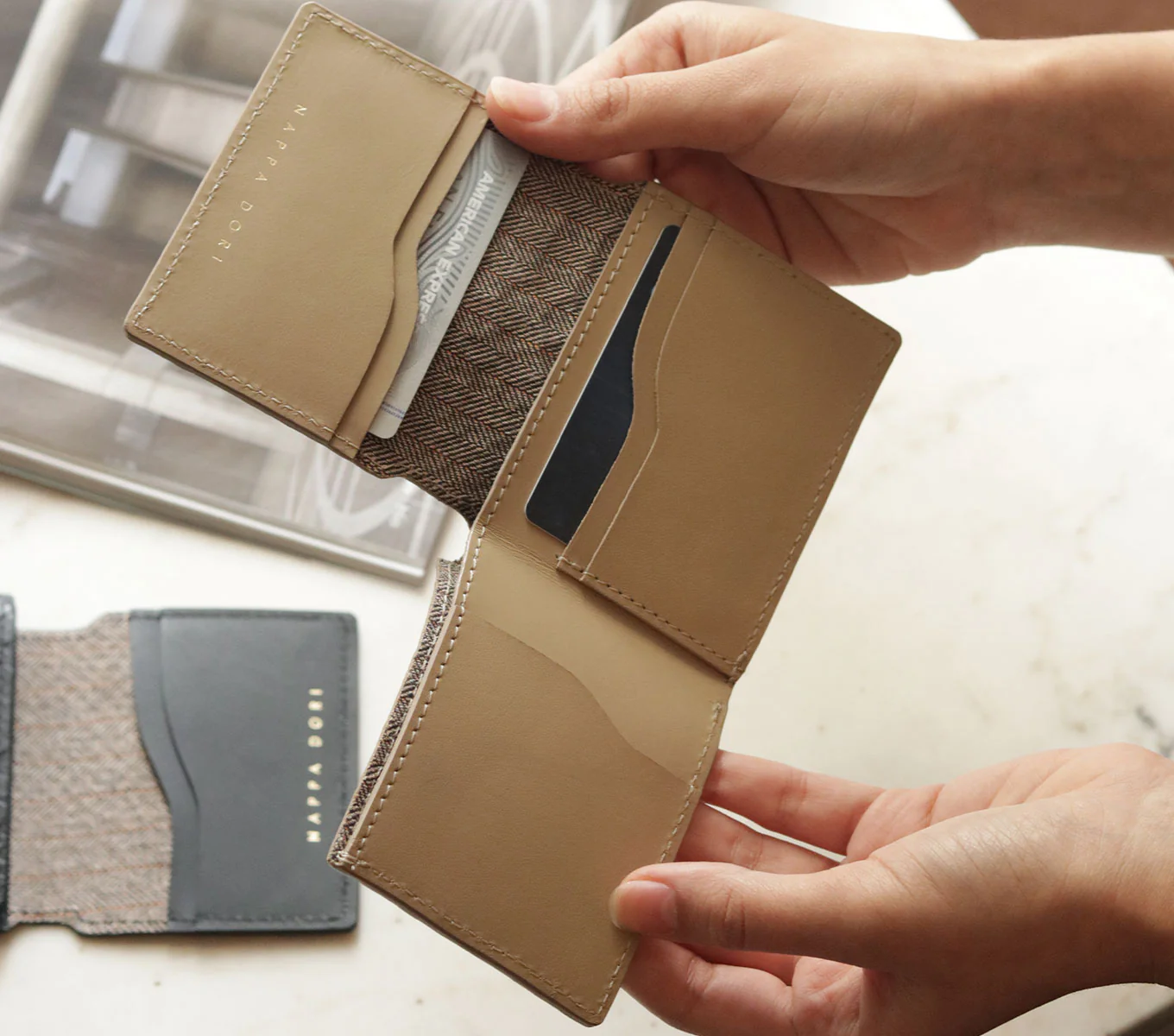QUINN FOLD CROC WALLET - Image 14