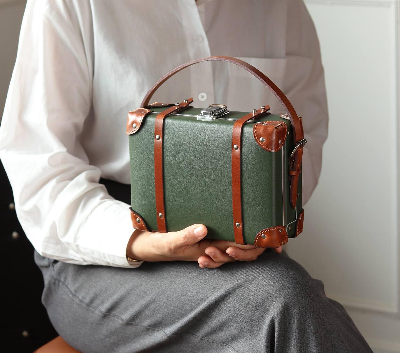 STEAMER SLING BAG - Image 10