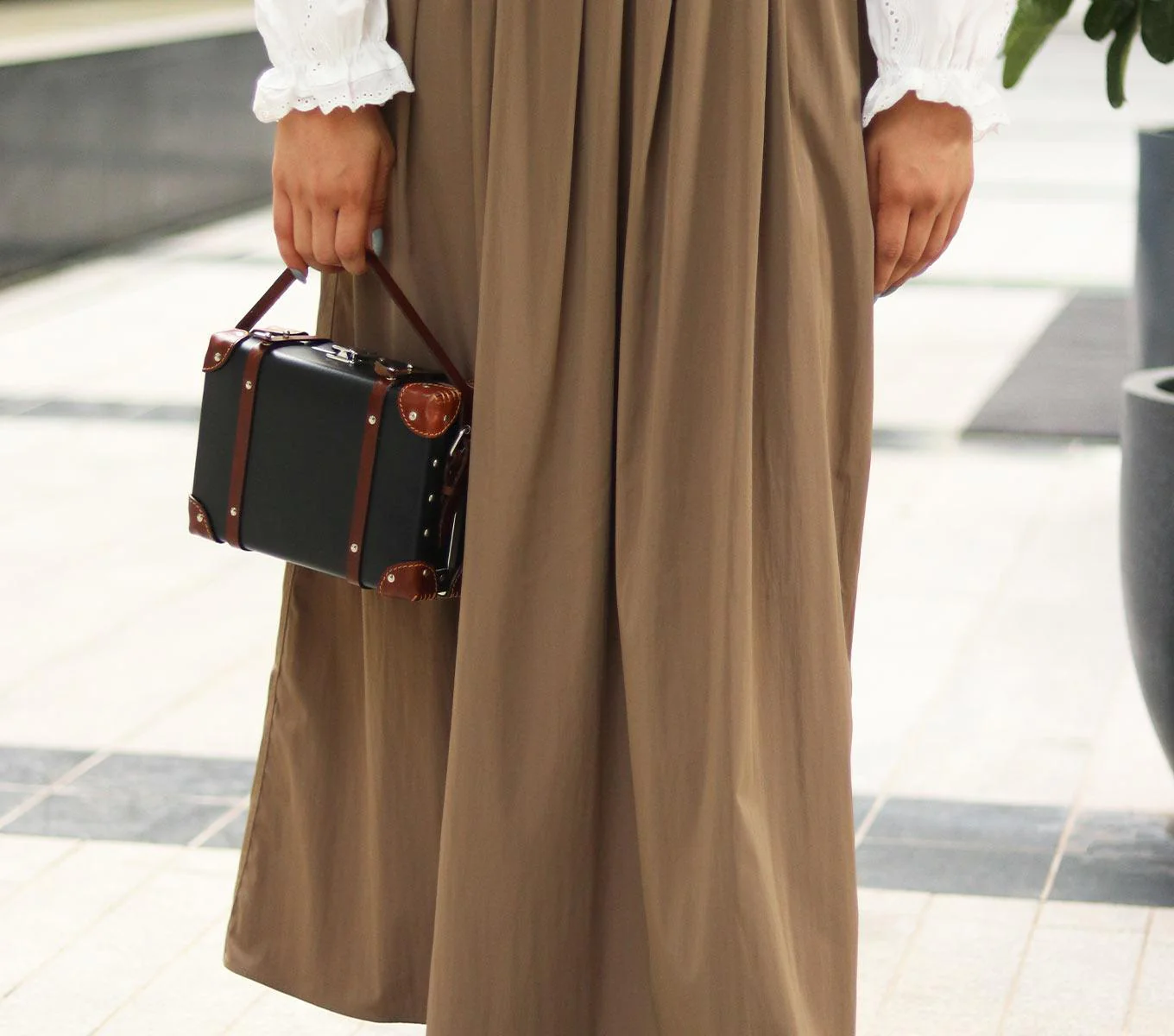 STEAMER SLING BAG - Image 24