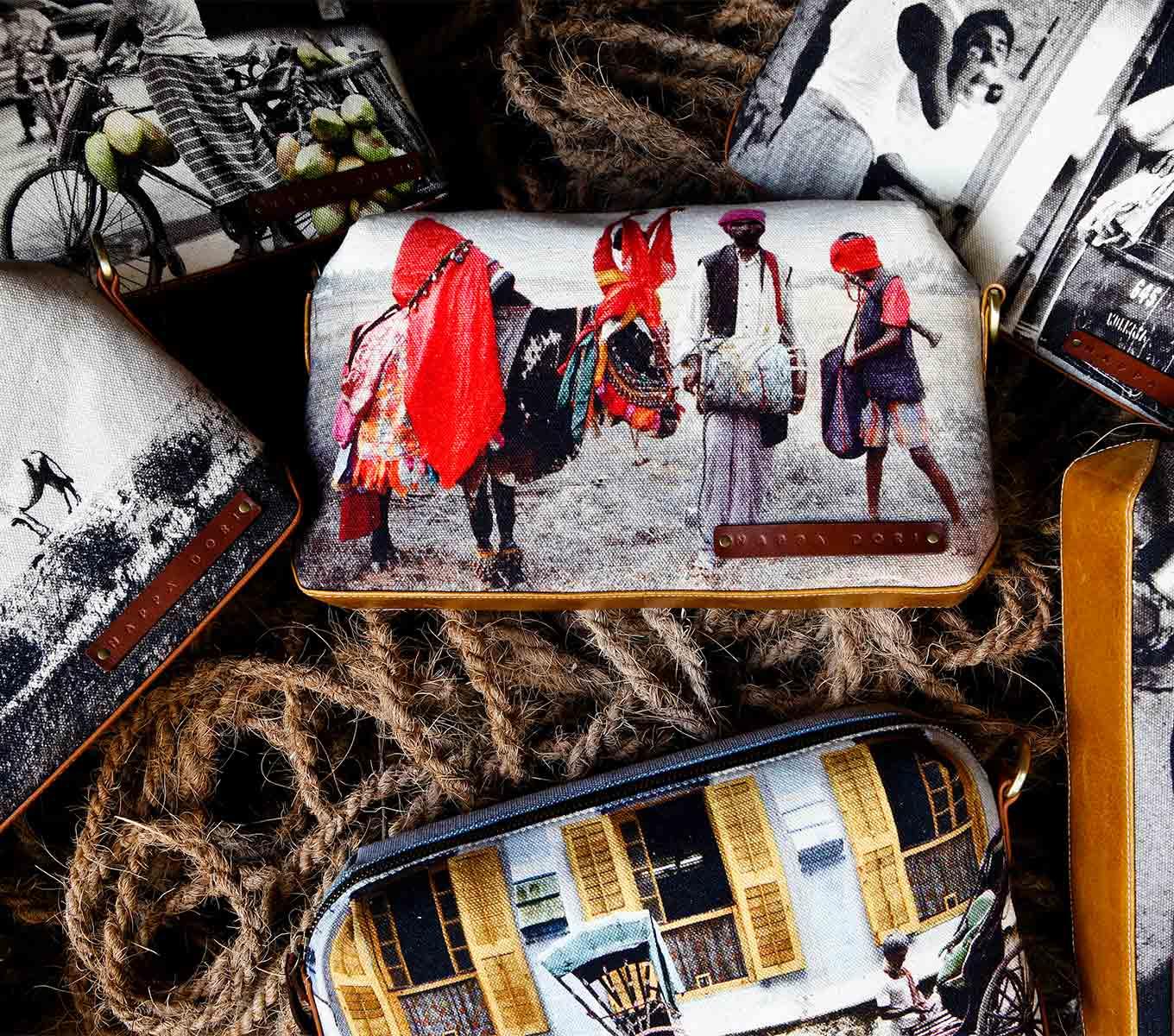 TOILETRY BAG - Image 34