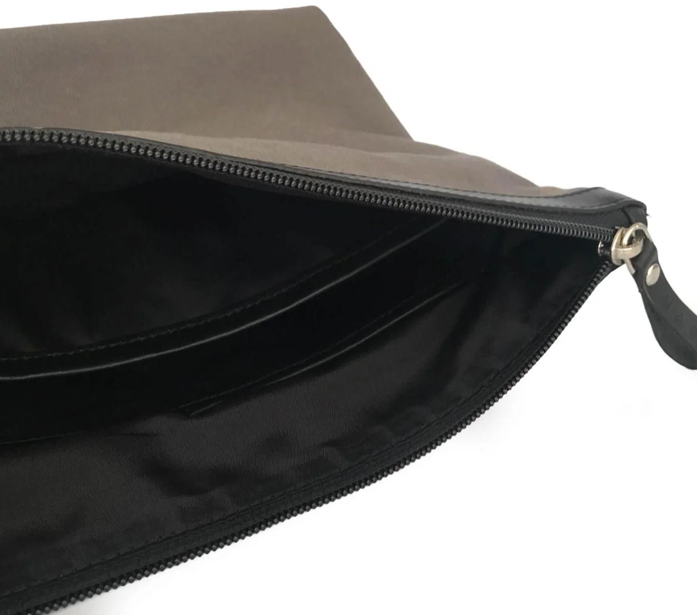 UTILITY POUCH - Image 19