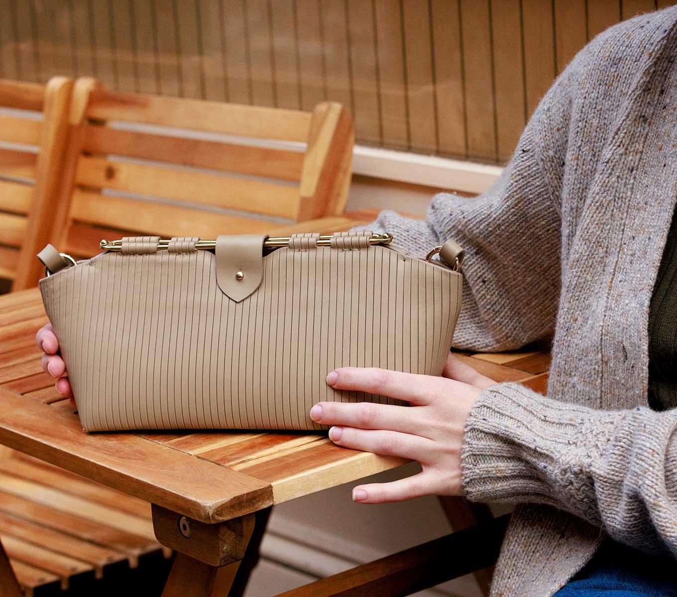 VALERIE SHOULDER BAG