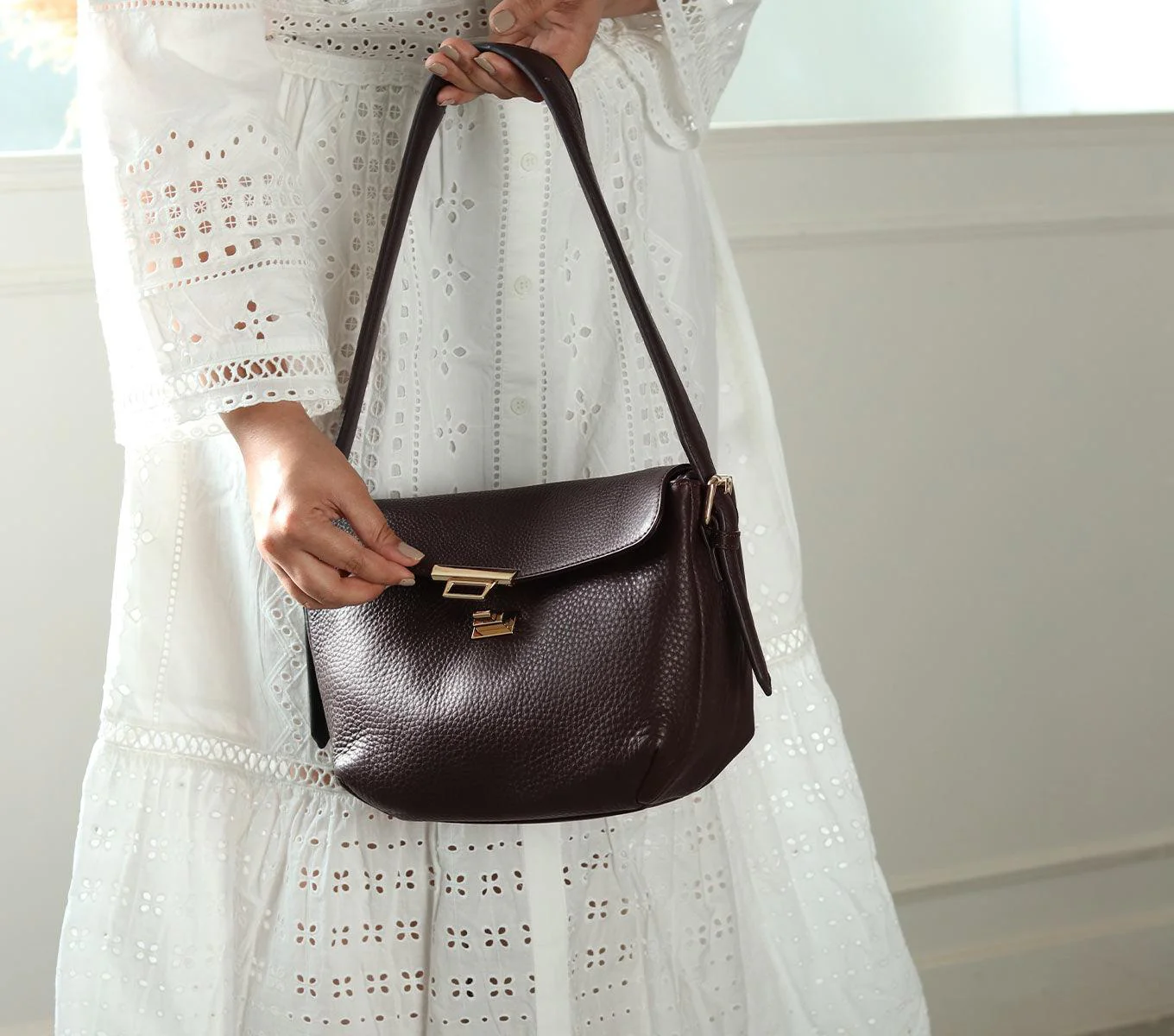 VERA HANDBAG - Image 2