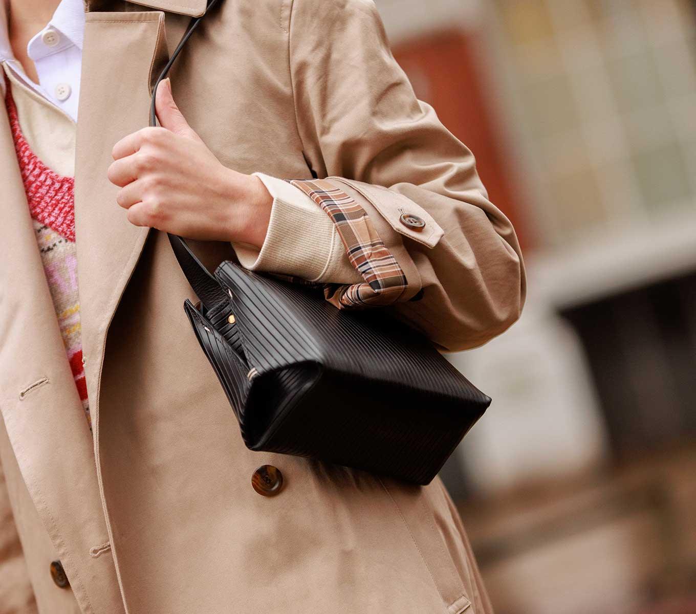 WILDA SLING BAG - Image 2